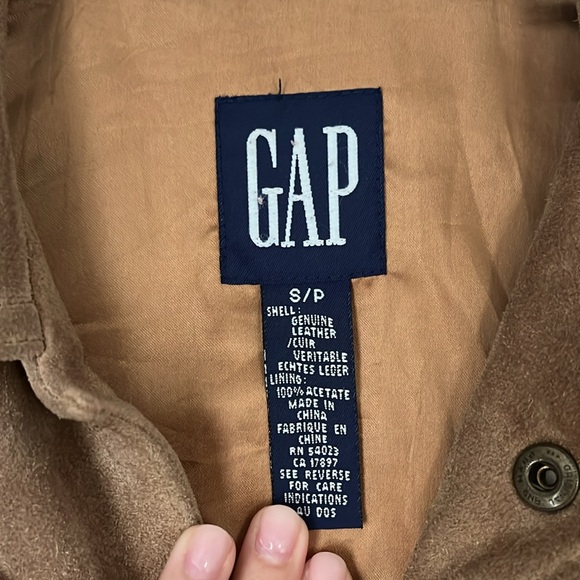 GAP Genuine Leather Jacket - Picture 2 of 6